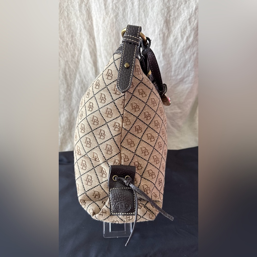 Dooney & Bourke Beige and Brown Shoulder Bag - Picture 4 of 10